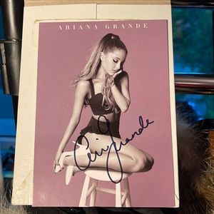 *RARE* Ariana Grande signed lithograph — Honeymoon Tour VIP item